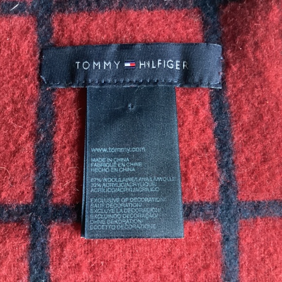 VINTAGE TOMMY HILFIGER REVERSIBLE SOFT WOOL RED & NAVY SCARF - Picture 6 of 7